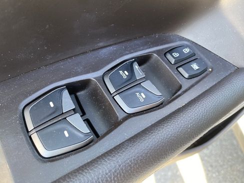 Used 2017 Hyundai Santa Fe Sport image 13