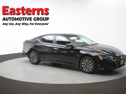 Used 2023 Nissan Altima 2.5 SV AWD/4WD image 48