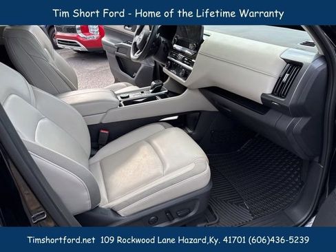 Used 2023 Nissan Pathfinder SL w/ Lighting Package (N92) image 28