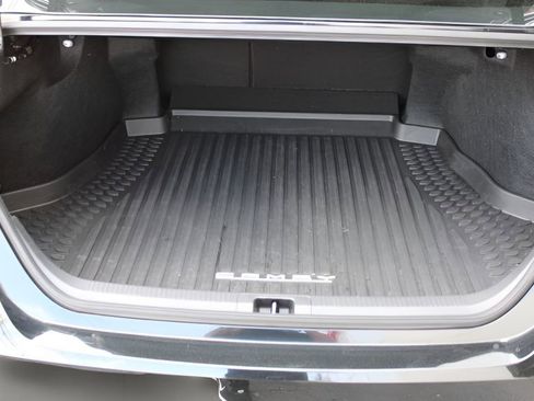 Used 2025 Toyota Camry LE w/ Convenience Package image 20