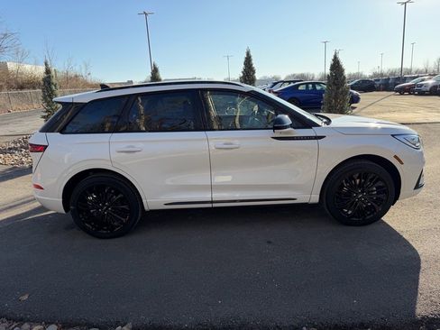 New 2026 Lincoln Corsair Grand Touring image 6