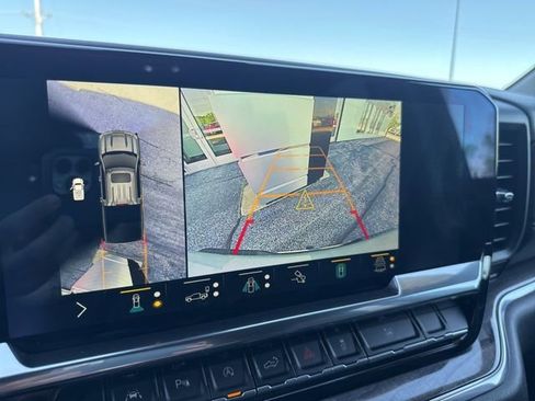 Certified 2022 Chevrolet Silverado 1500 LTZ w/ LTZ Convenience Package II image 24