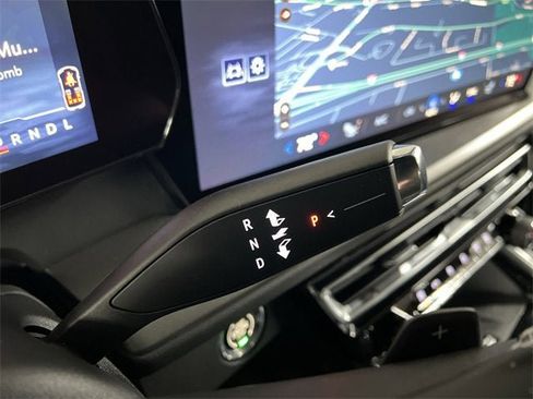 New 2025 Chevrolet Traverse LT w/ Enhanced Driving Package image 16