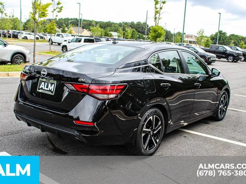 Used 2024 Nissan Sentra SV FWD image 6