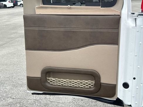Used 2023 Chevrolet Express 2500 RWD image 15