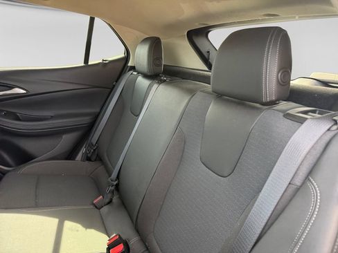 Used 2020 Buick Encore GX Preferred w/ Cold Weather Comfort Package AWD/4WD image 34
