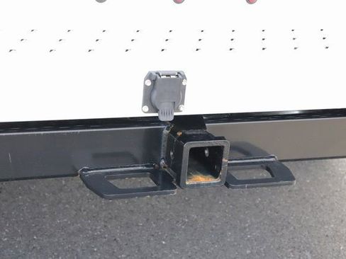 Used 2024 Ford F550 4x4 Regular Cab Super Duty image 9