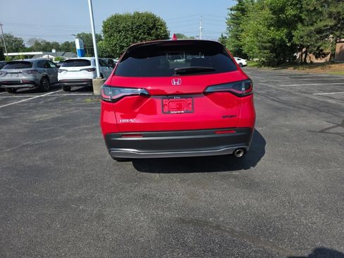 Used 2024 Honda HR-V Sport image 6