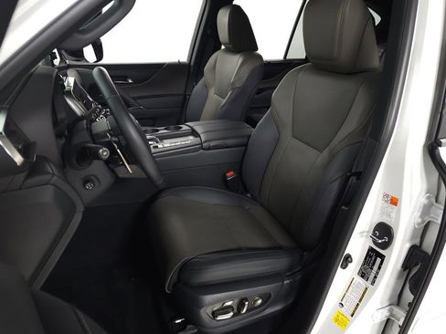 Certified 2025 Lexus LX 700h Overtrail image 18