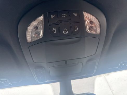 New 2026 Chrysler Pacifica Pinnacle AWD/4WD image 32