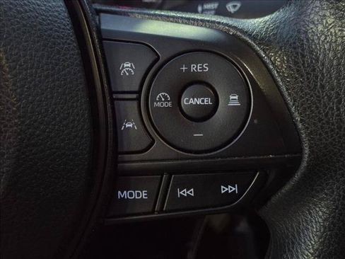 Used 2023 Toyota Corolla LE FWD image 9