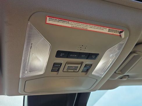 Used 2023 Toyota RAV4 XLE Premium image 24