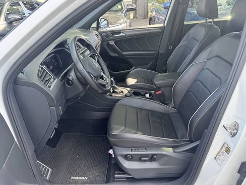 Used 2024 Volkswagen Tiguan SEL R-Line AWD/4WD image 27