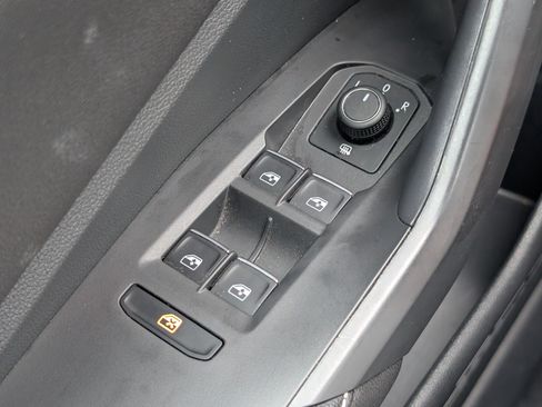 Used 2025 Volkswagen Jetta S FWD image 13