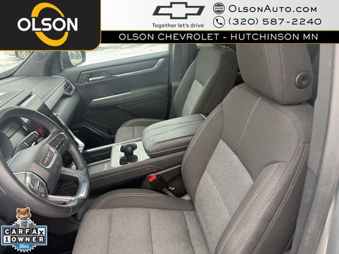 Used 2025 GMC Acadia Elevation image 9