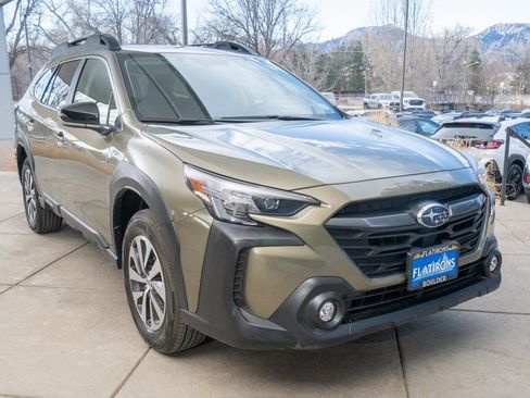 Certified 2025 Subaru Outback Premium image 2