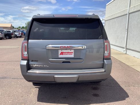 Used 2018 GMC Yukon XL Denali w/ Open Road Package AWD/4WD image 6