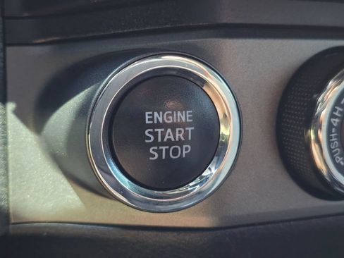 Used 2021 Toyota Tacoma TRD Sport AWD/4WD image 24