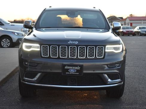 Used 2018 Jeep Grand Cherokee Summit AWD/4WD image 14