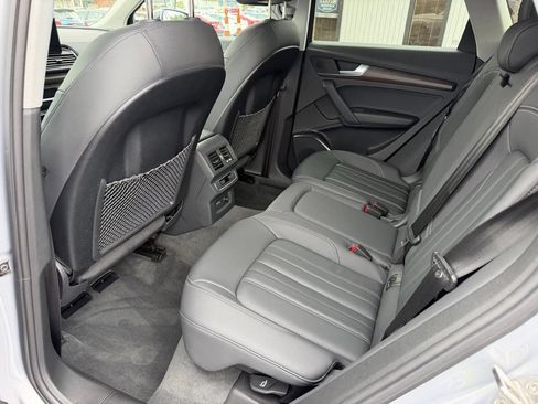 Used 2023 Audi Q5 2.0T Premium w/ Convenience Package AWD/4WD image 18