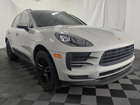 Used 2021 Porsche Macan AWD/4WD image 9