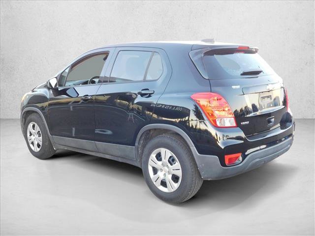 Used 2018 Chevrolet Trax LS w/ LPO, Cargo Package FWD image 5