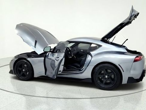 Used 2021 Toyota Supra RWD image 15