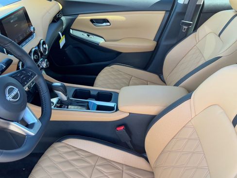 New 2025 Nissan Sentra SV w/ SV Premium Package image 19