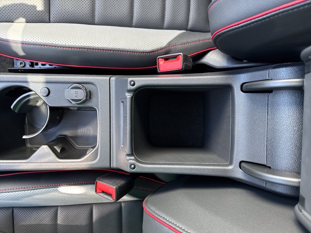 New 2026 Volkswagen GTI SE FWD image 35