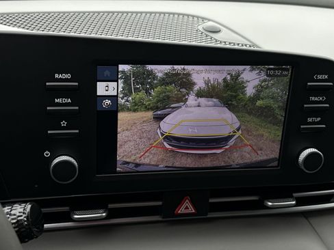 New 2026 Hyundai Elantra SE FWD image 19