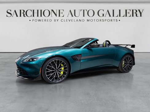 Used 2023 Aston Martin V8 Vantage Roadster RWD image 9