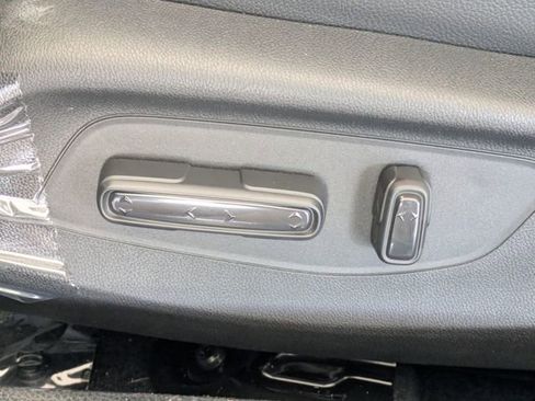 New 2025 Acura Integra image 19