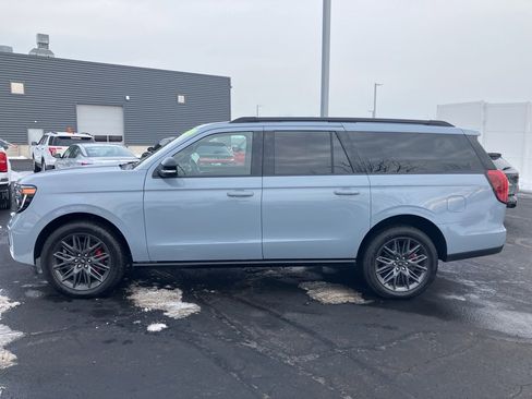 Used 2025 Ford Expedition Max Platinum w/ Stealth Performance Package image 7