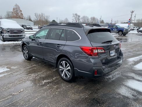 Used 2019 Subaru Outback 2.5i Limited w/ Popular Package #2 image 3