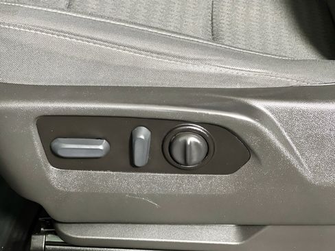 Used 2021 Chevrolet Silverado 1500 LT w/ Bed Protection Package image 15