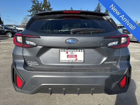 Used 2024 Subaru Crosstrek 2.0i Premium w/ Crosstrek Mirror Package image 6