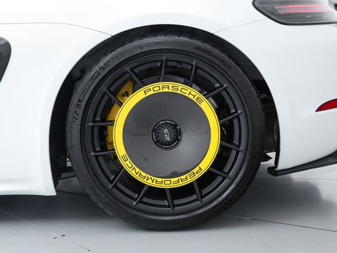 Used 2025 Porsche 718 Cayman GT4 RS RWD image 45