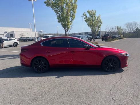 Used 2024 MAZDA MAZDA3 s image 8