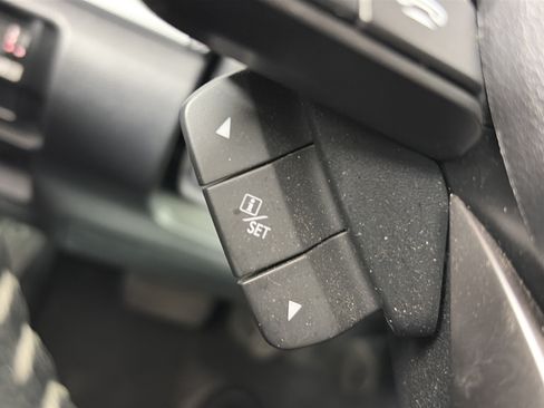Used 2019 Subaru Forester Limited AWD/4WD image 33