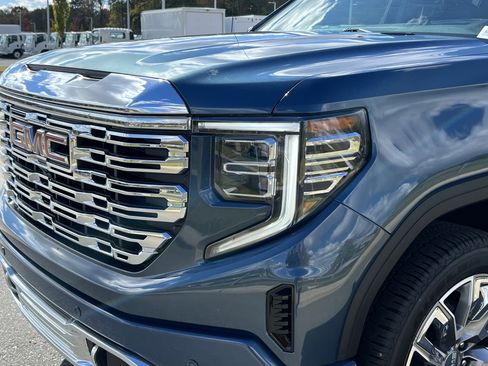 Used 2024 GMC Sierra 1500 Denali w/ Denali Reserve Package image 19