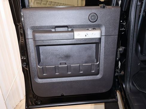 Used 2016 Ford F350 Lariat image 15