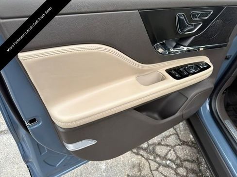 Certified 2023 Lincoln Corsair AWD w/ Equipment Group 101A image 15