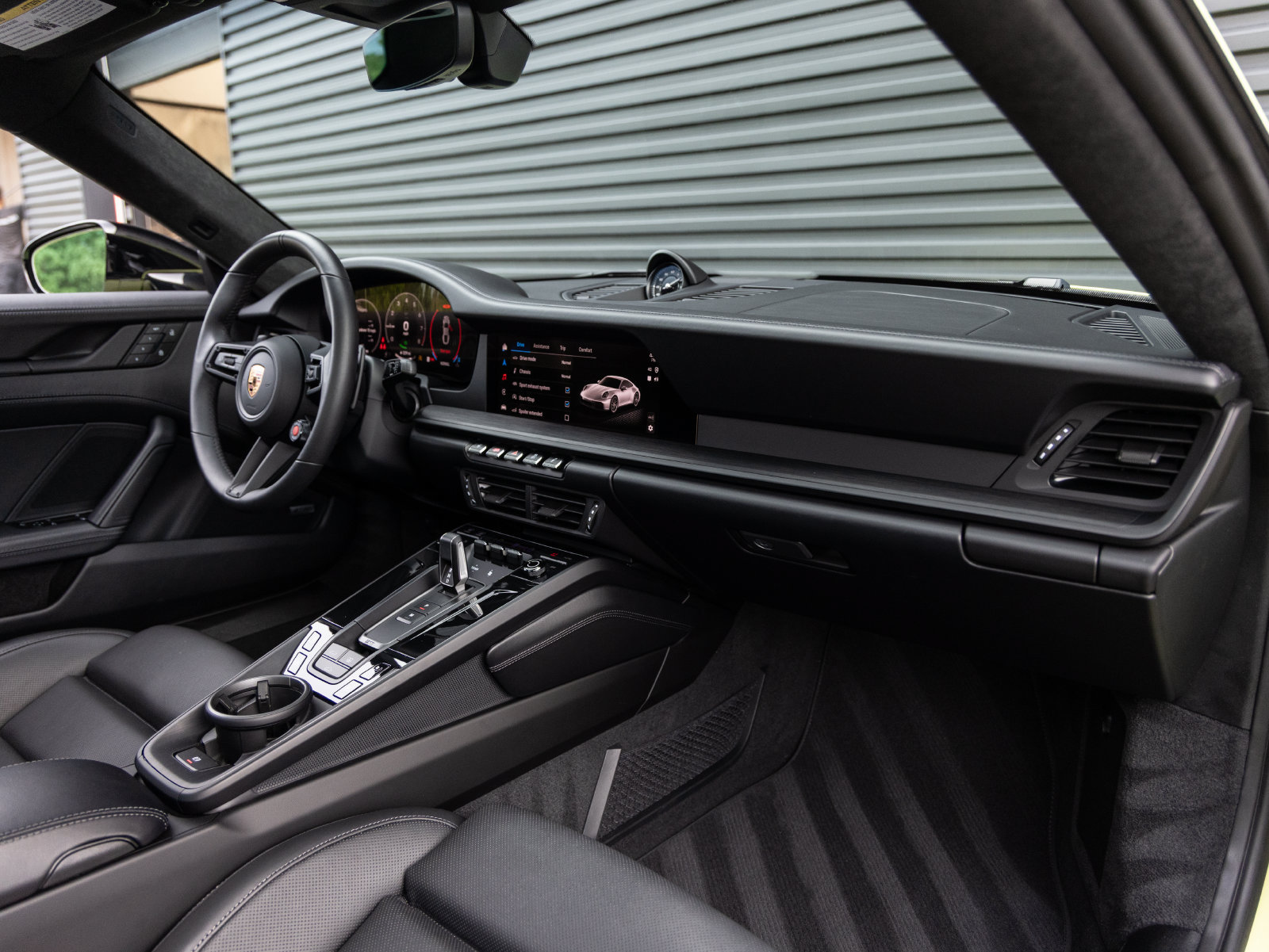 Certified 2025 Porsche 911 Carrera 4 GTS AWD/4WD image 33