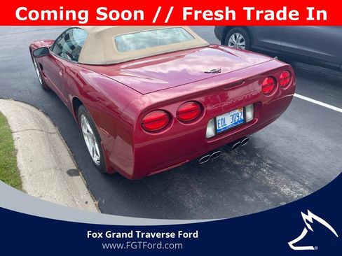 Used 2000 Chevrolet Corvette Convertible RWD image 1