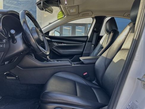 Used 2021 MAZDA MAZDA3 s image 3