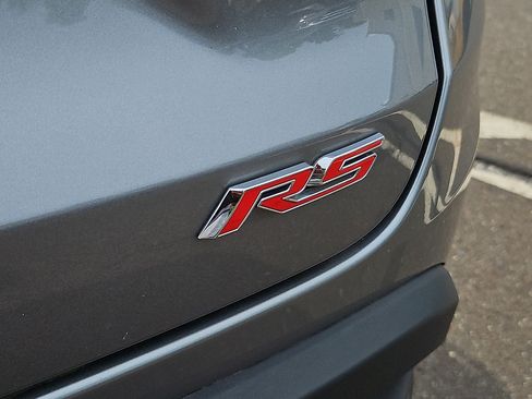 Used 2024 Chevrolet Trax RS FWD image 30
