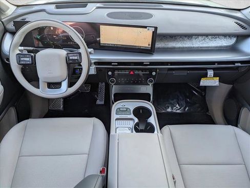 New 2026 Hyundai Ioniq 9 Calligraphy image 15