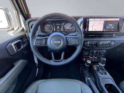 New 2026 Jeep Gladiator Mojave image 5