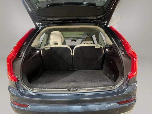Used 2020 Volvo XC90 T5 Momentum AWD/4WD image 9