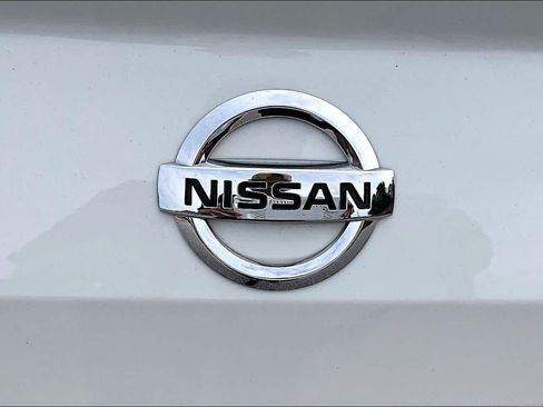Certified 2022 Nissan Altima 2.5 SV w/ SV Premium Package FWD image 31